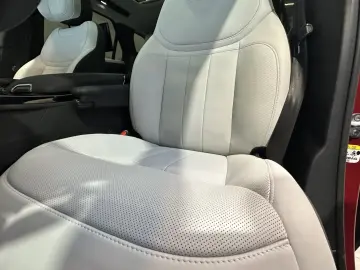 LAND ROVER Range Rover Sport P530 4.4 V8  First Edition