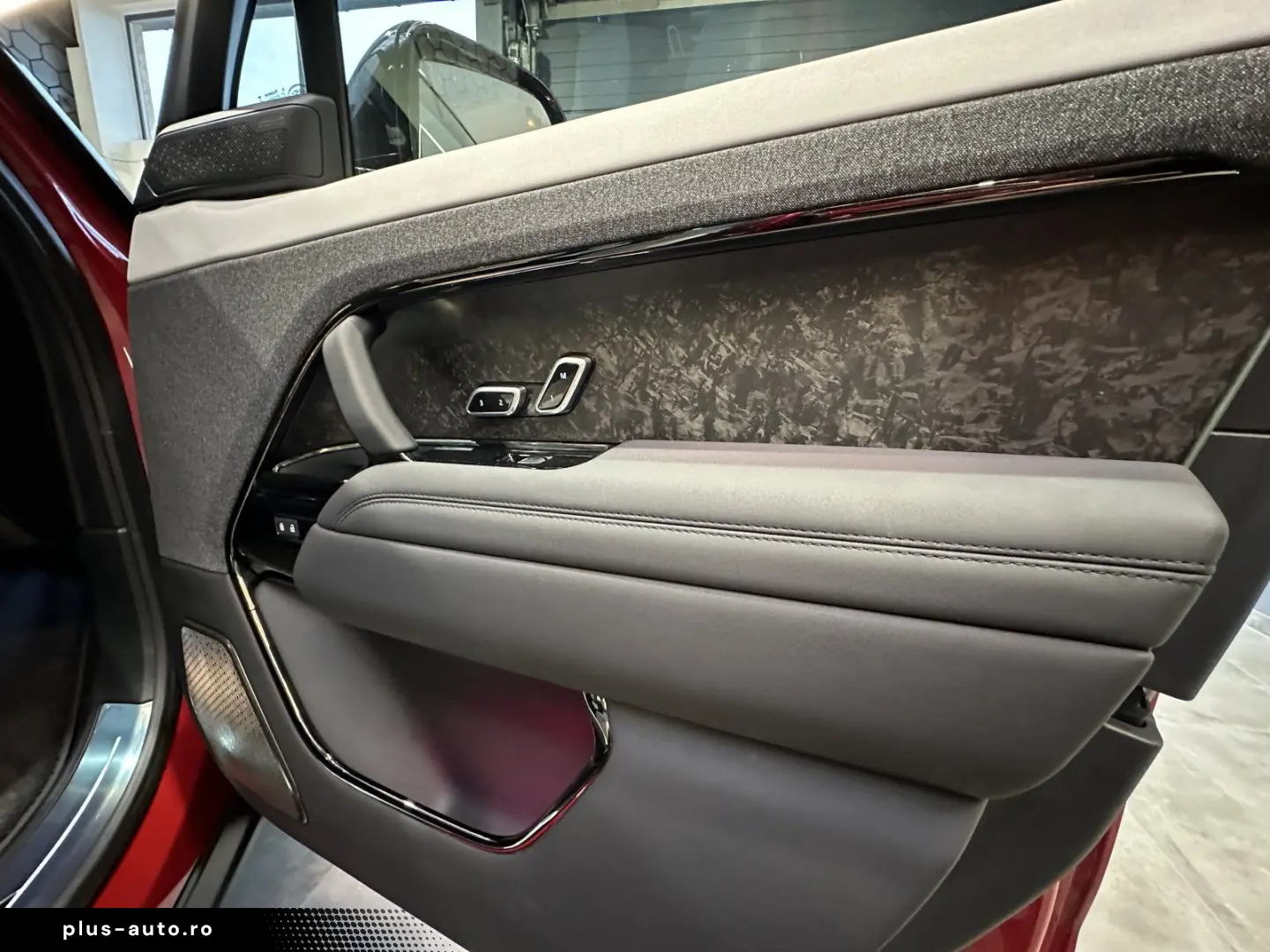 LAND ROVER Range Rover Sport P530 4.4 V8  First Edition