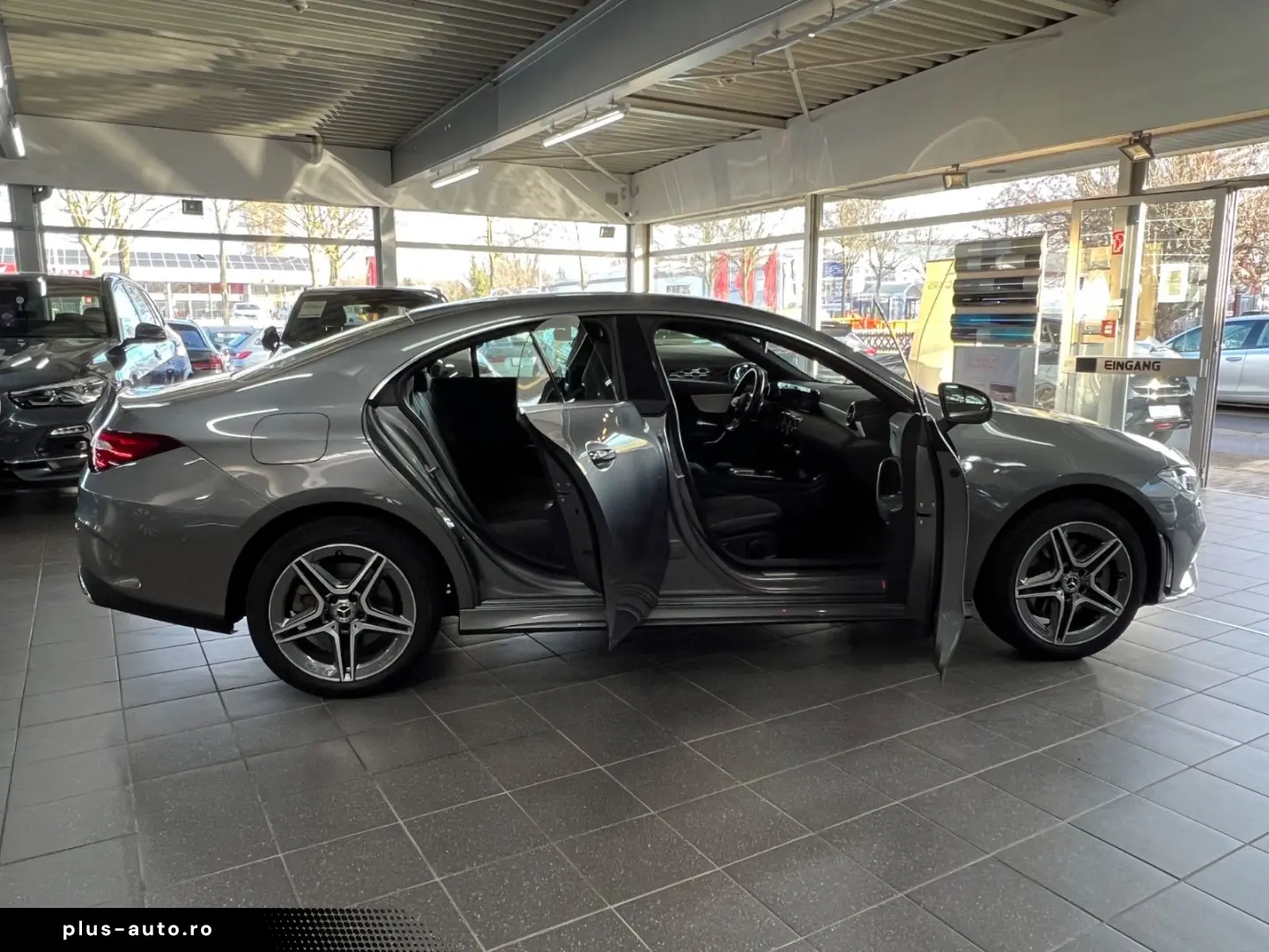 MERCEDES-BENZ CLA 250 e Coupe AMG LINE Business KeyGO PARK