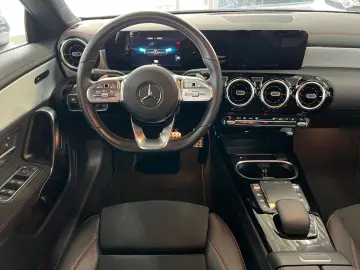 MERCEDES-BENZ CLA 250 e Coupe AMG LINE Business KeyGO PARK