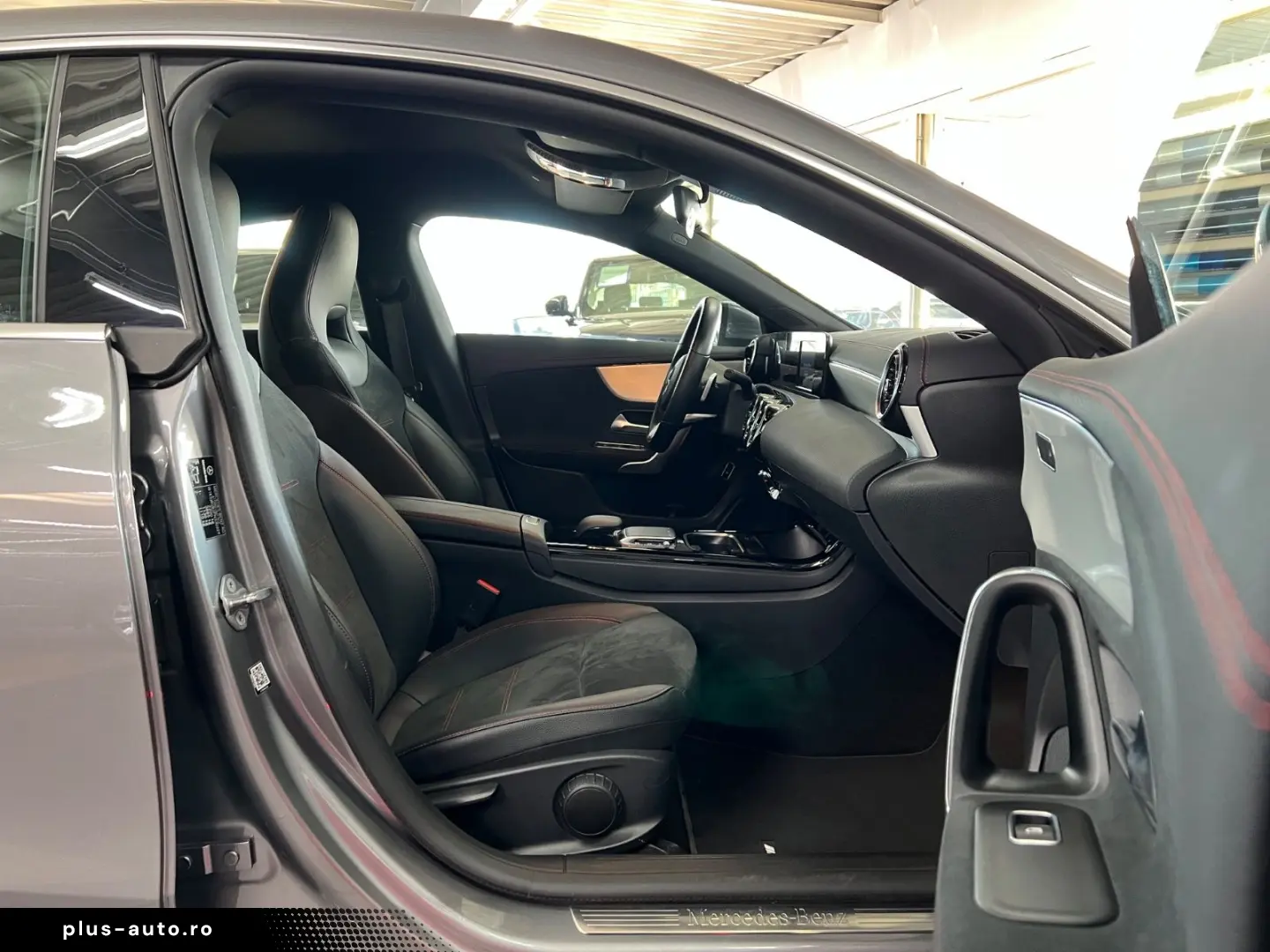 MERCEDES-BENZ CLA 250 e Coupe AMG LINE Business KeyGO PARK