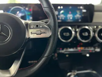 MERCEDES-BENZ CLA 250 e Coupe AMG LINE Business KeyGO PARK