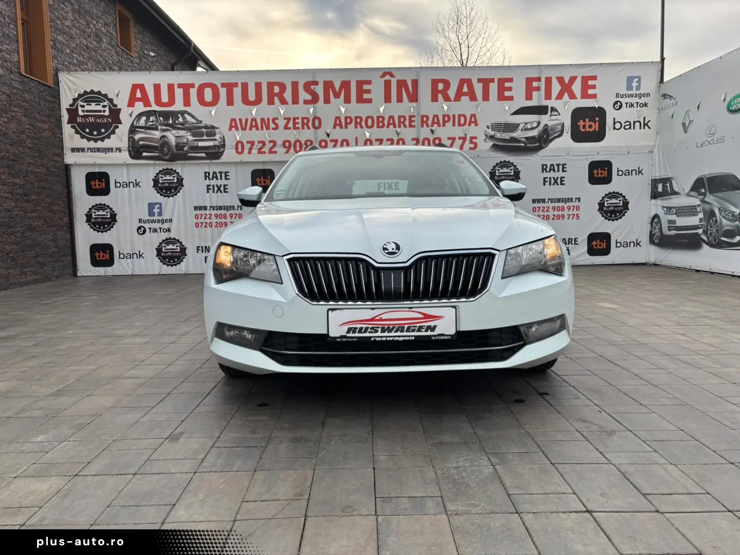 Skoda Superb 2017 11