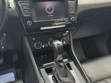 Skoda Superb 2017 11