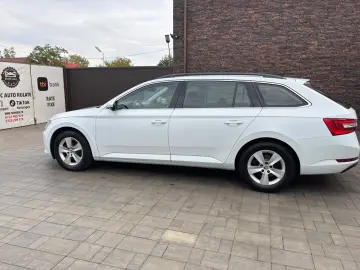 Skoda Superb 2017 11