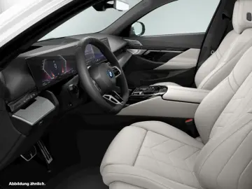 BMW 550e xDrive M Sport Bowers&Wilkins Autobahnass.