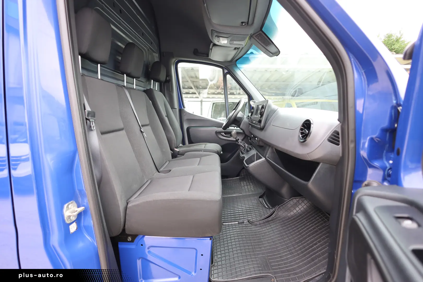 Mercedes-Benz Sprinter L2H2 2.2D 143CP