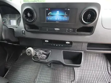 Mercedes-Benz Sprinter L2H2 2.2D 143CP