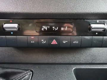 Mercedes-Benz Sprinter L2H2 2.2D 143CP