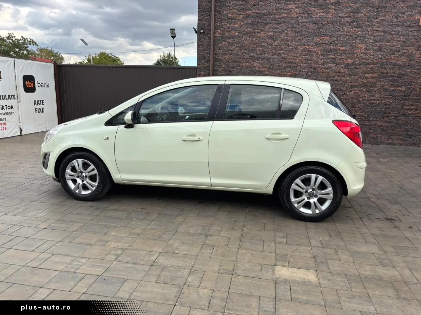 Opel Corsa 2013 1.4