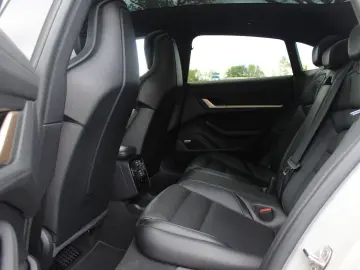 PORSCHE Taycan Cross Turismo 4 93 kWh   SoH 92 2%   Pano