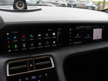 PORSCHE Taycan Cross Turismo 4 93 kWh   SoH 92 2%   Pano