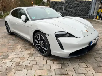 PORSCHE Sport Turismo Pano HUD Bose Luft Perf HAL 21