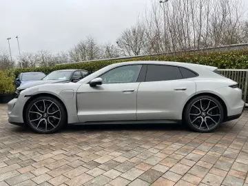 PORSCHE Sport Turismo Pano HUD Bose Luft Perf HAL 21