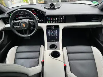 PORSCHE Sport Turismo Pano HUD Bose Luft Perf HAL 21