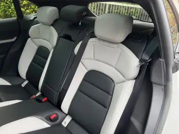 PORSCHE Sport Turismo Pano HUD Bose Luft Perf HAL 21