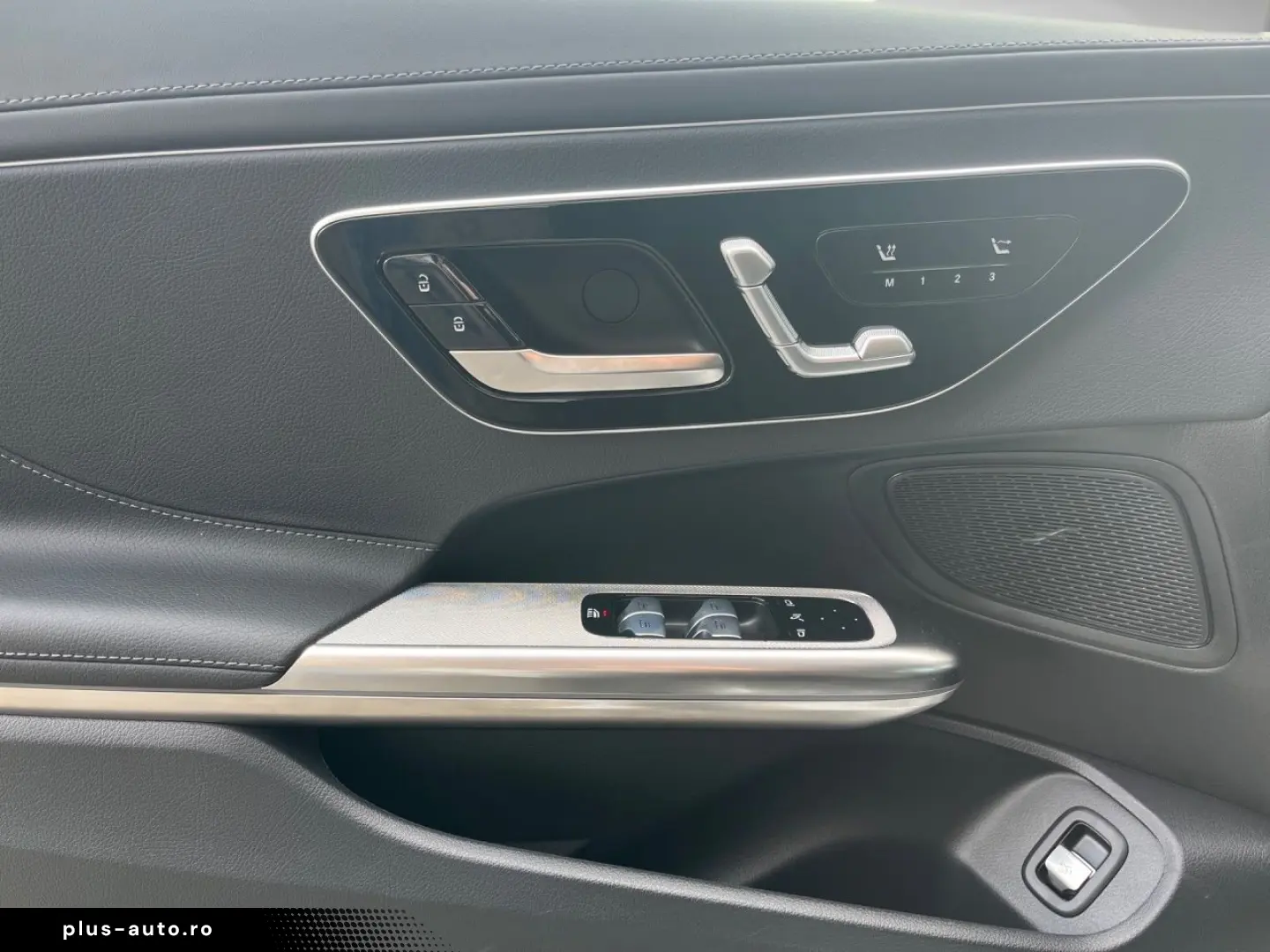 MERCEDES-BENZ CLE 200 Cabriolet AMG Leder Kamera Verdeck rot