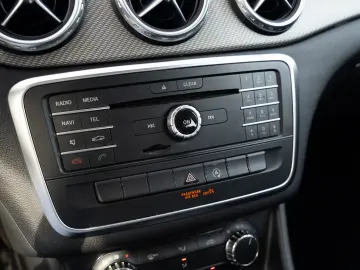 Mercedes-Benz GLA 180d