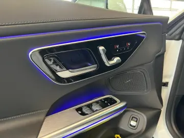 MERCEDES-BENZ CLE 450 4M Cabrio manufaktur Nappa Premium 360