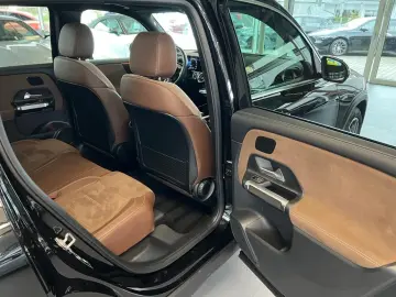 MERCEDES-BENZ GLB 35 AMG Premium RIDE HuD Pano Multib