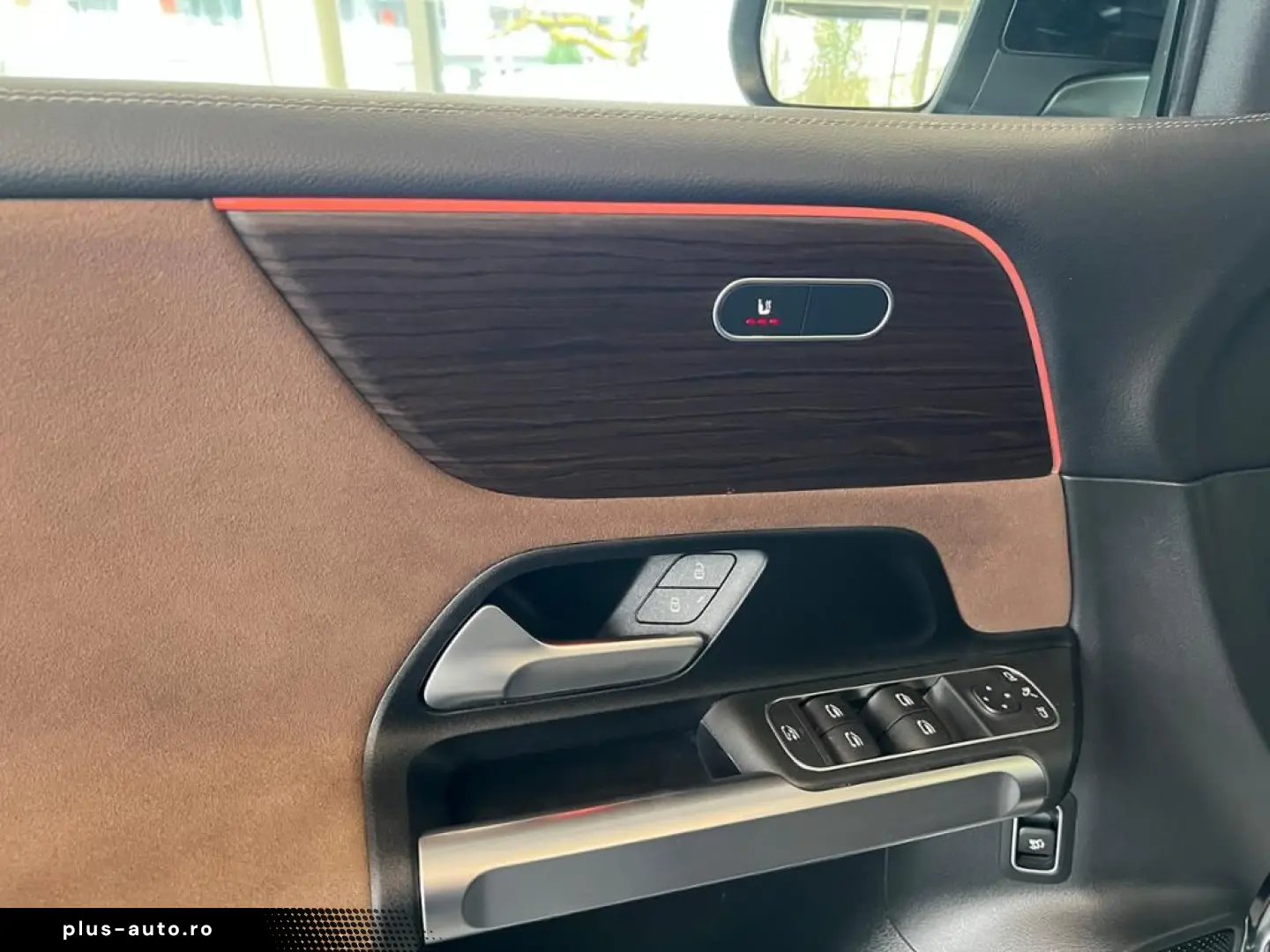 MERCEDES-BENZ GLB 35 AMG Premium RIDE HuD Pano Multib