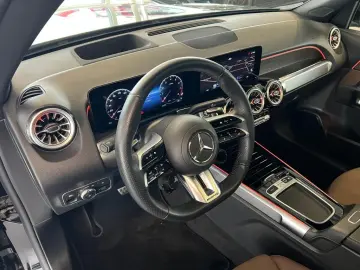 MERCEDES-BENZ GLB 35 AMG Premium RIDE HuD Pano Multib