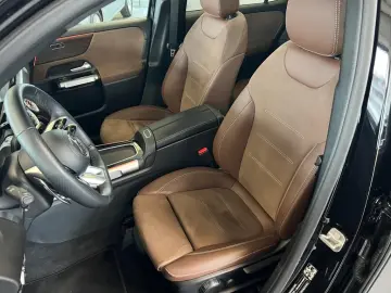 MERCEDES-BENZ GLB 35 AMG Premium RIDE HuD Pano Multib