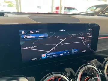 MERCEDES-BENZ GLB 35 AMG Premium RIDE HuD Pano Multib