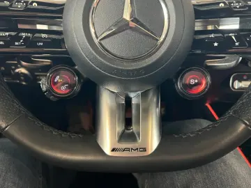 MERCEDES-BENZ GLB 35 AMG Premium RIDE HuD Pano Multib