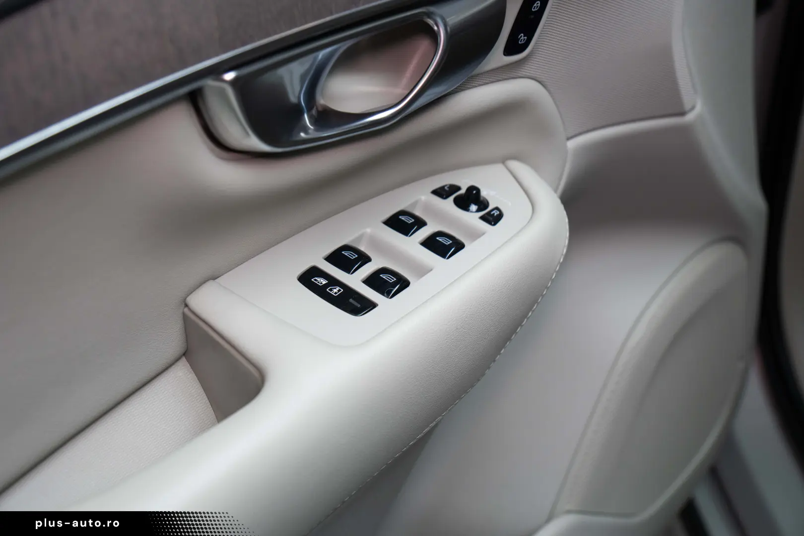 Volvo XC 90  T8 Recharge  LED  7 Locuri  AWD