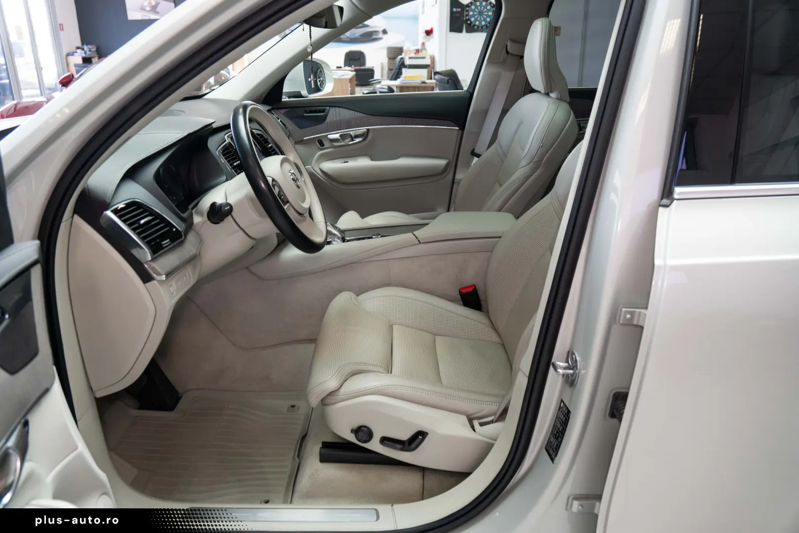 Volvo XC 90  T8 Recharge  LED  7 Locuri  AWD