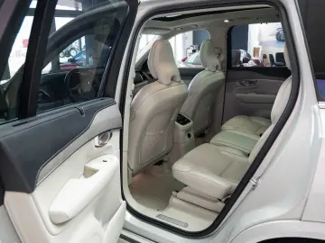 Volvo XC 90  T8 Recharge  LED  7 Locuri  AWD