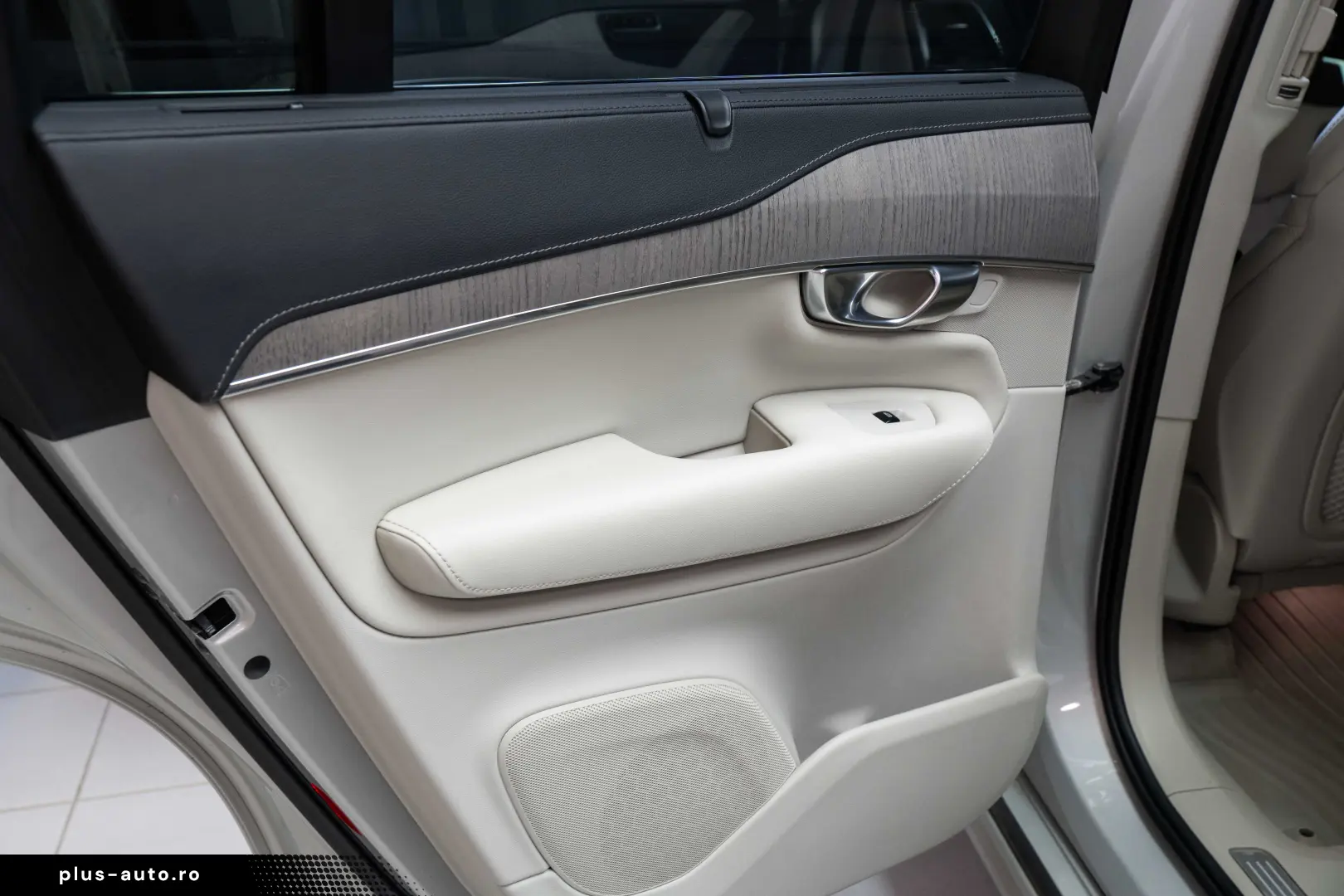 Volvo XC 90  T8 Recharge  LED  7 Locuri  AWD