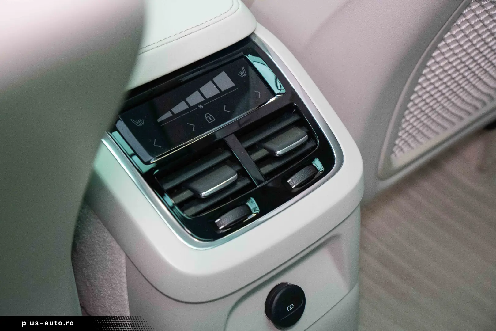 Volvo XC 90  T8 Recharge  LED  7 Locuri  AWD