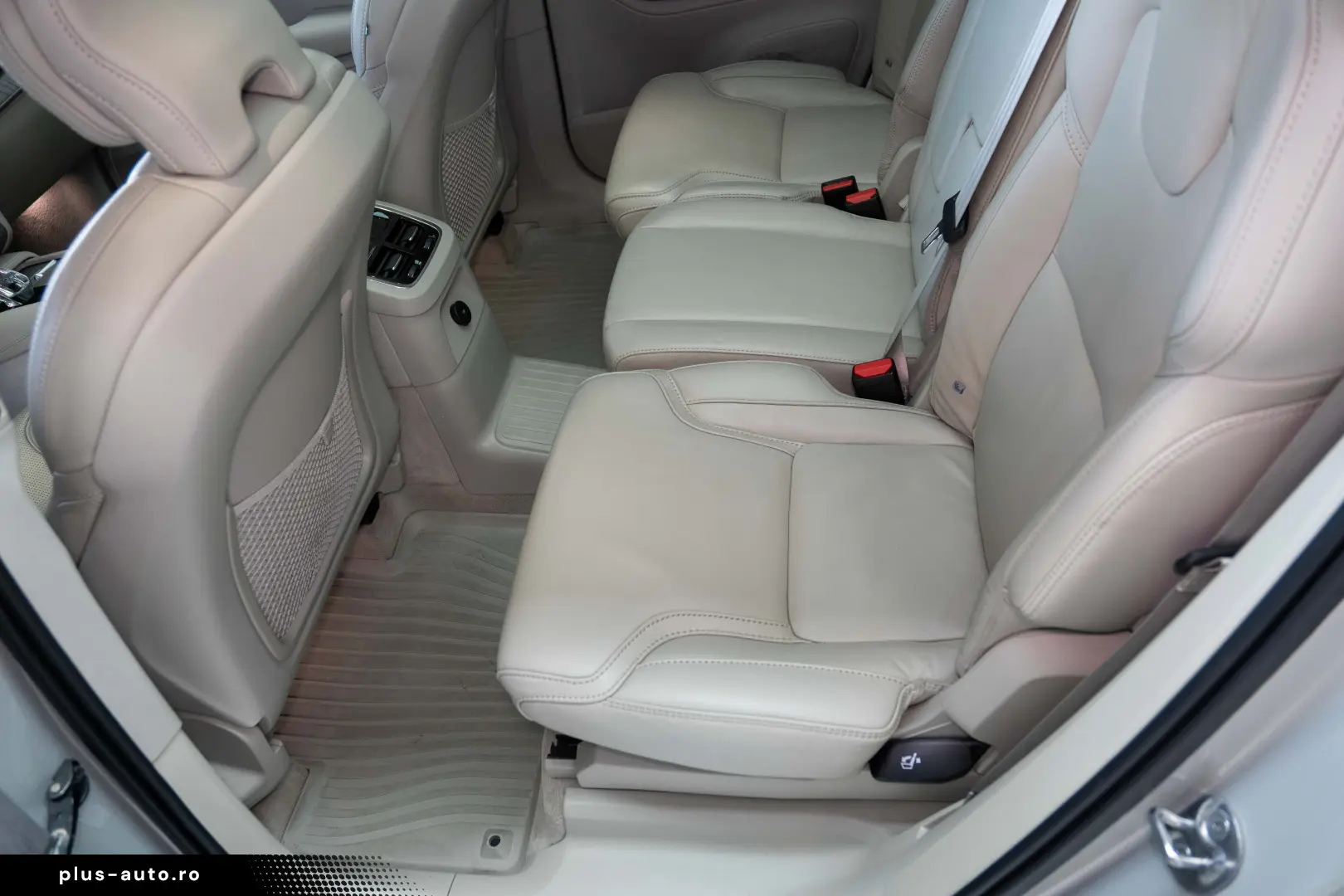 Volvo XC 90  T8 Recharge  LED  7 Locuri  AWD