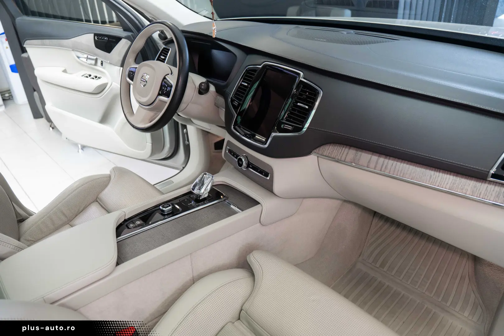 Volvo XC 90  T8 Recharge  LED  7 Locuri  AWD