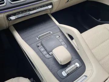 MERCEDES-BENZ GLS 450 d 4Matic AHK HeadUp Komfort-Ak…