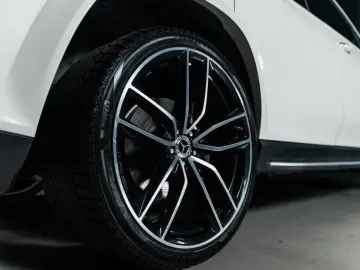 MERCEDES-BENZ GLS 450d 4Matic ACC HUD Pneumo Pano 7 Sitze