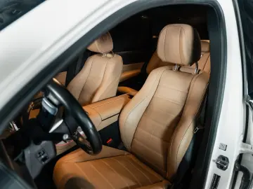 MERCEDES-BENZ GLS 450d 4Matic ACC HUD Pneumo Pano 7 Sitze