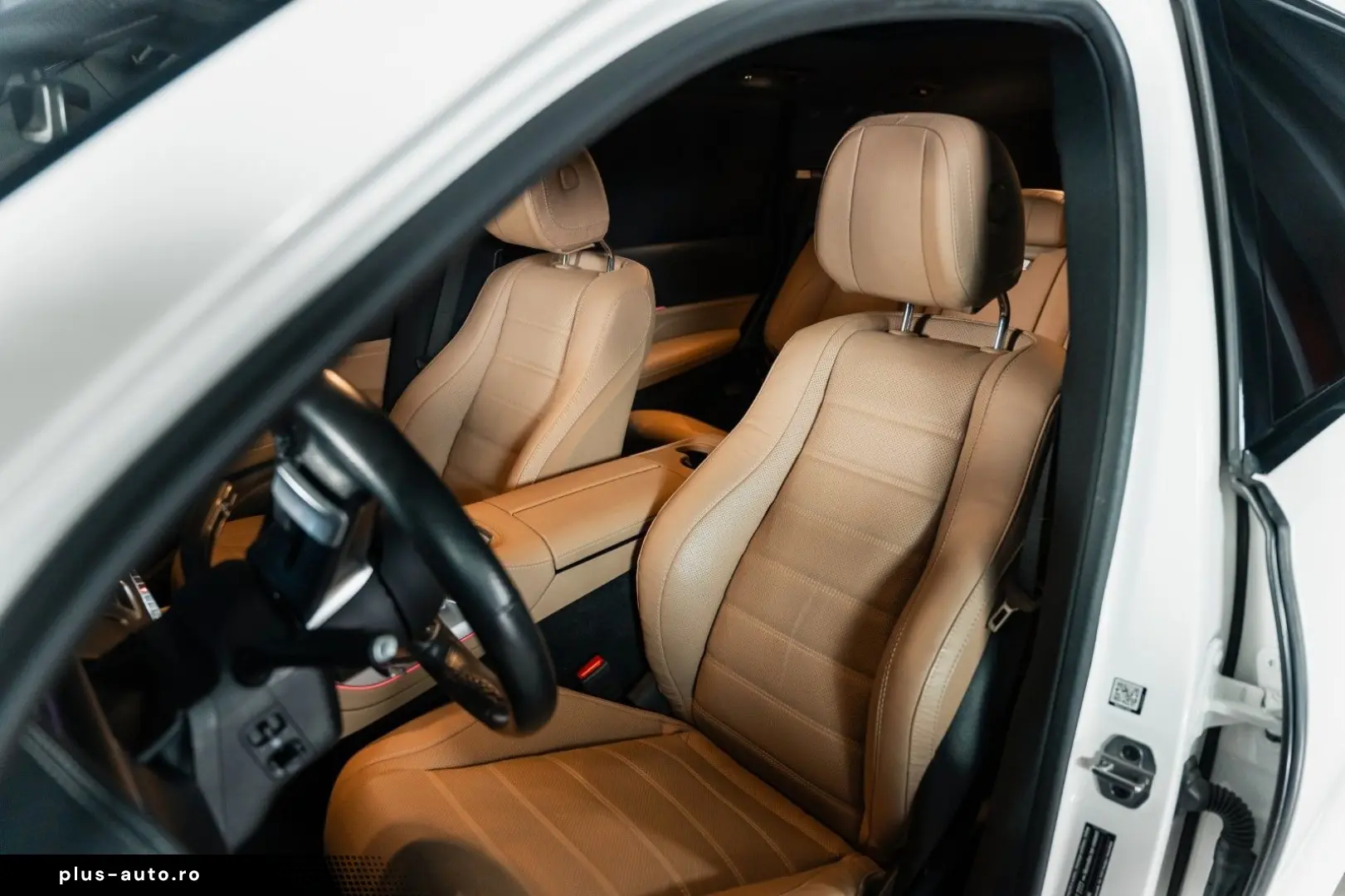 MERCEDES-BENZ GLS 450d 4Matic ACC HUD Pneumo Pano 7 Sitze