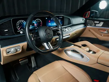 MERCEDES-BENZ GLS 450d 4Matic ACC HUD Pneumo Pano 7 Sitze