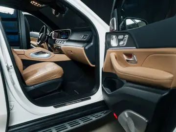 MERCEDES-BENZ GLS 450d 4Matic ACC HUD Pneumo Pano 7 Sitze