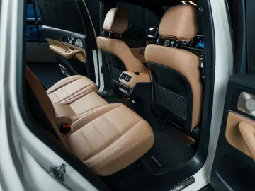 MERCEDES-BENZ GLS 450d 4Matic ACC HUD Pneumo Pano 7 Sitze