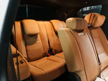 MERCEDES-BENZ GLS 450d 4Matic ACC HUD Pneumo Pano 7 Sitze