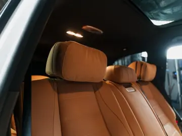 MERCEDES-BENZ GLS 450d 4Matic ACC HUD Pneumo Pano 7 Sitze