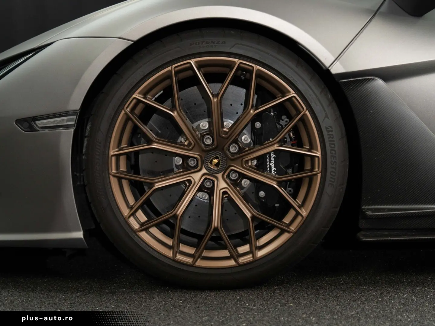 LAMBORGHINI Revuelto - Full Carbon & Livery - top spec