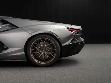 LAMBORGHINI Revuelto - Full Carbon & Livery - top spec