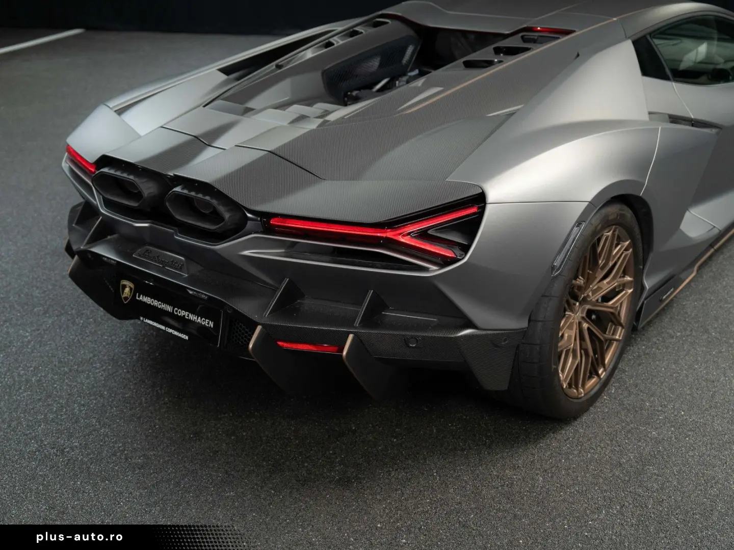 LAMBORGHINI Revuelto - Full Carbon & Livery - top spec