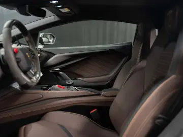 LAMBORGHINI Revuelto - Full Carbon & Livery - top spec