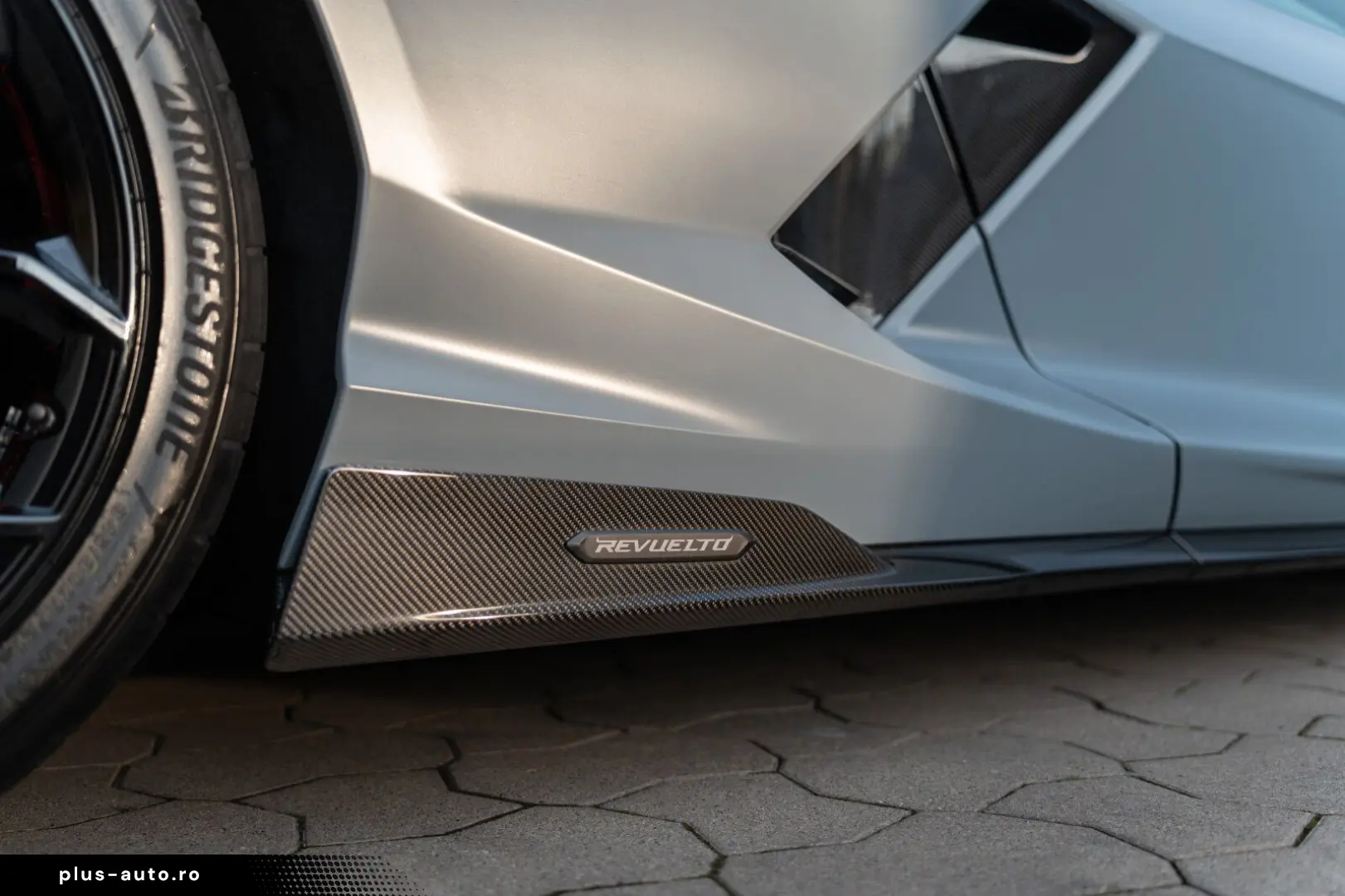 LAMBORGHINI Revuelto Full Carbon Sonus Faber Passenger Disp.